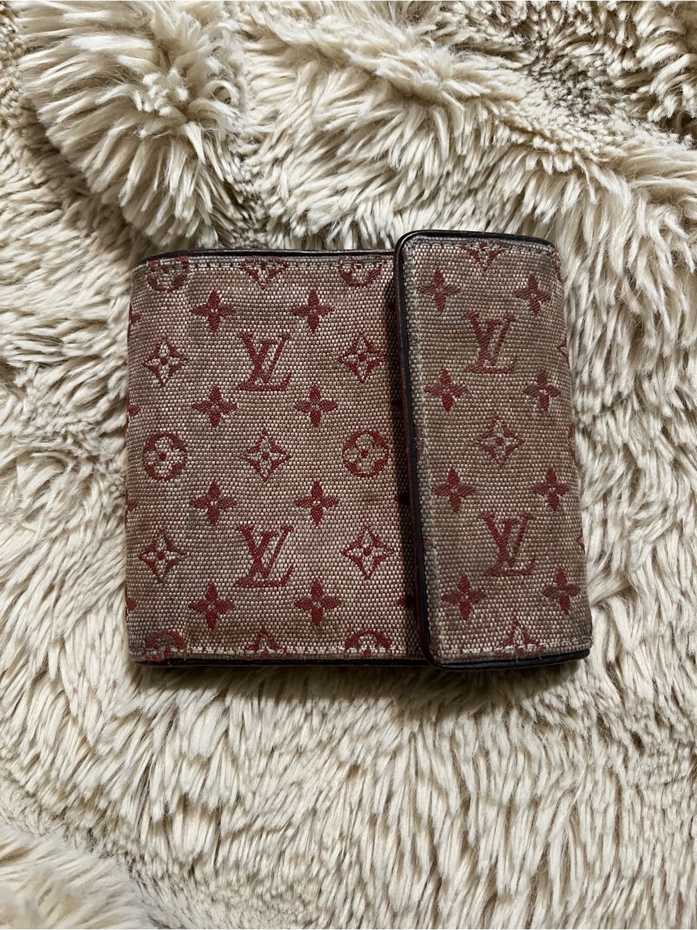 Louis Vuitton Monogram Card uHolder Wallet - Brown/Red